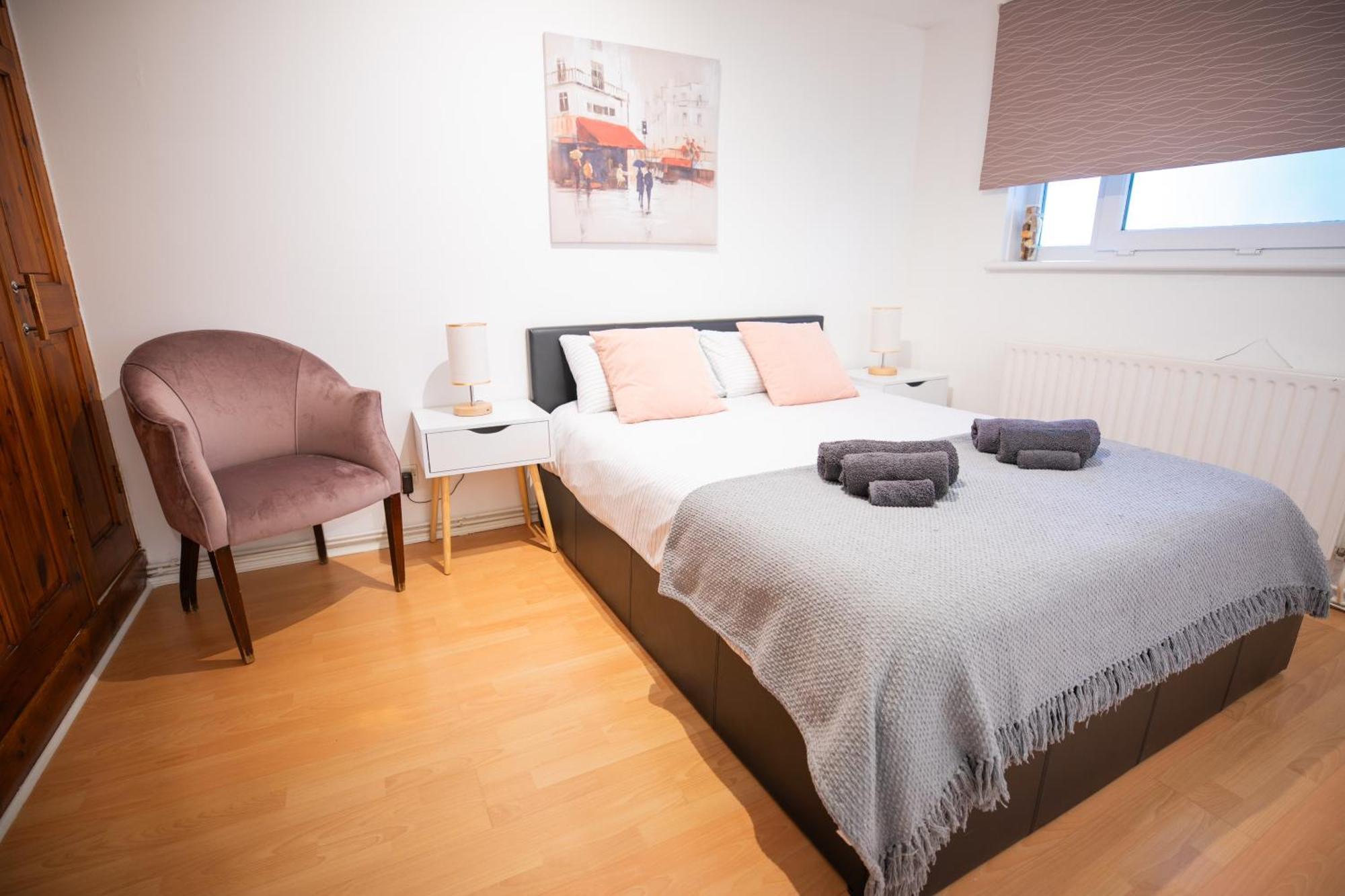 Bright And Spacious One Bedroom Apparment, Free Parking Λονδίνο Εξωτερικό φωτογραφία