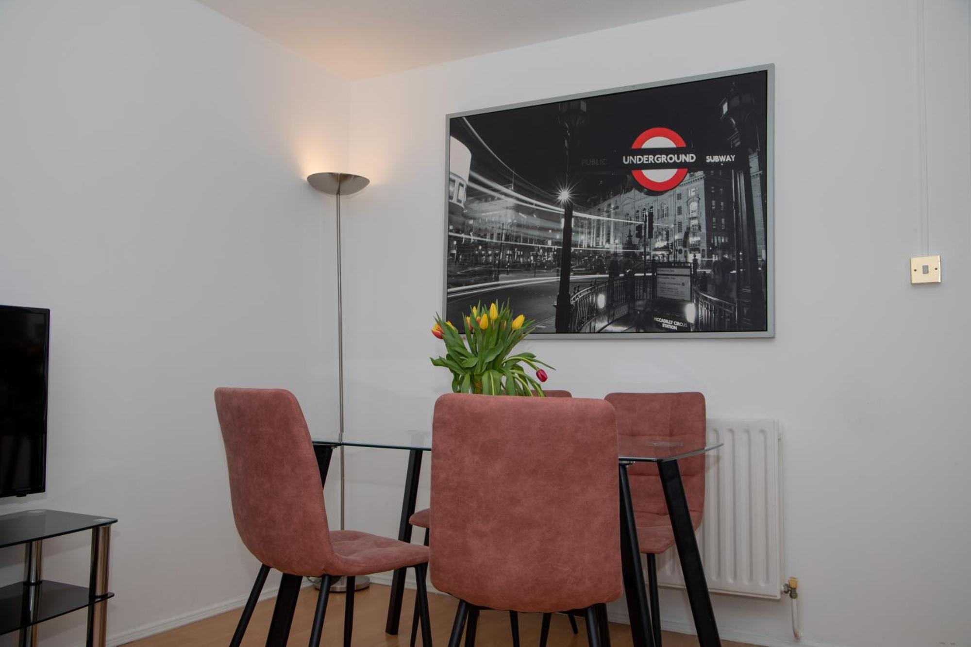 Bright And Spacious One Bedroom Apparment, Free Parking Λονδίνο Εξωτερικό φωτογραφία