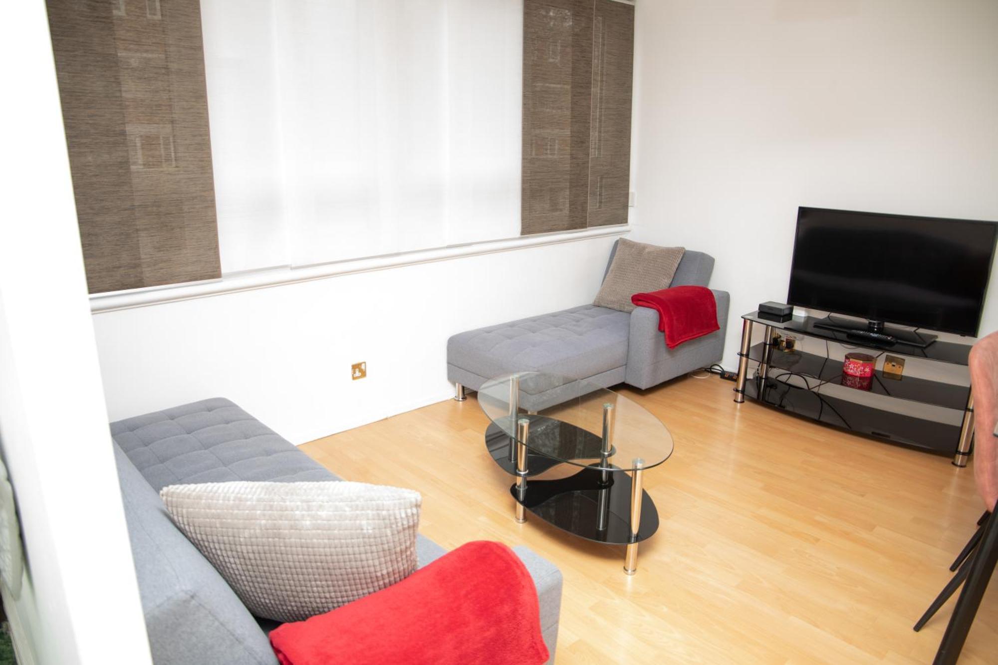 Bright And Spacious One Bedroom Apparment, Free Parking Λονδίνο Εξωτερικό φωτογραφία