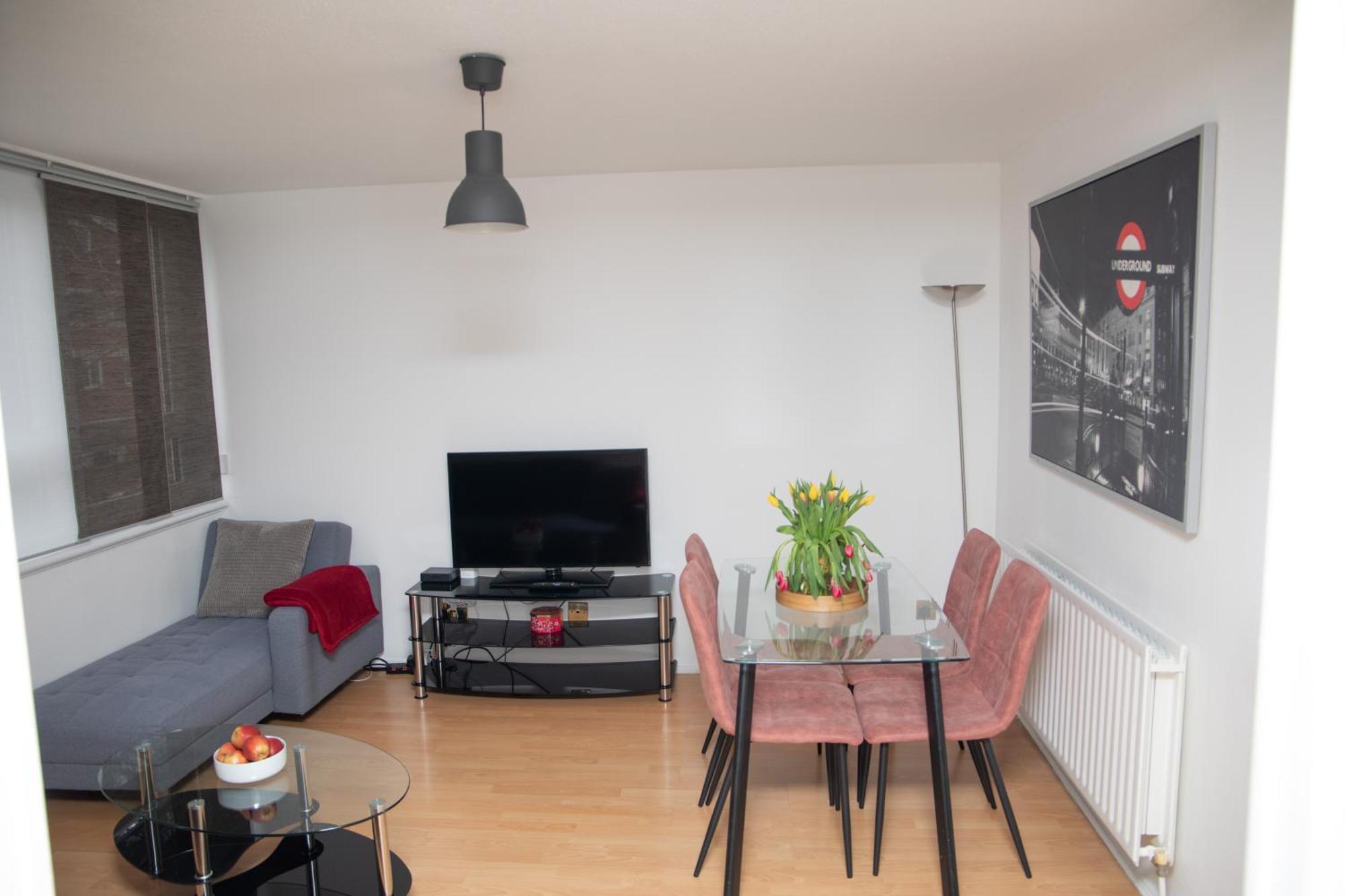 Bright And Spacious One Bedroom Apparment, Free Parking Λονδίνο Εξωτερικό φωτογραφία