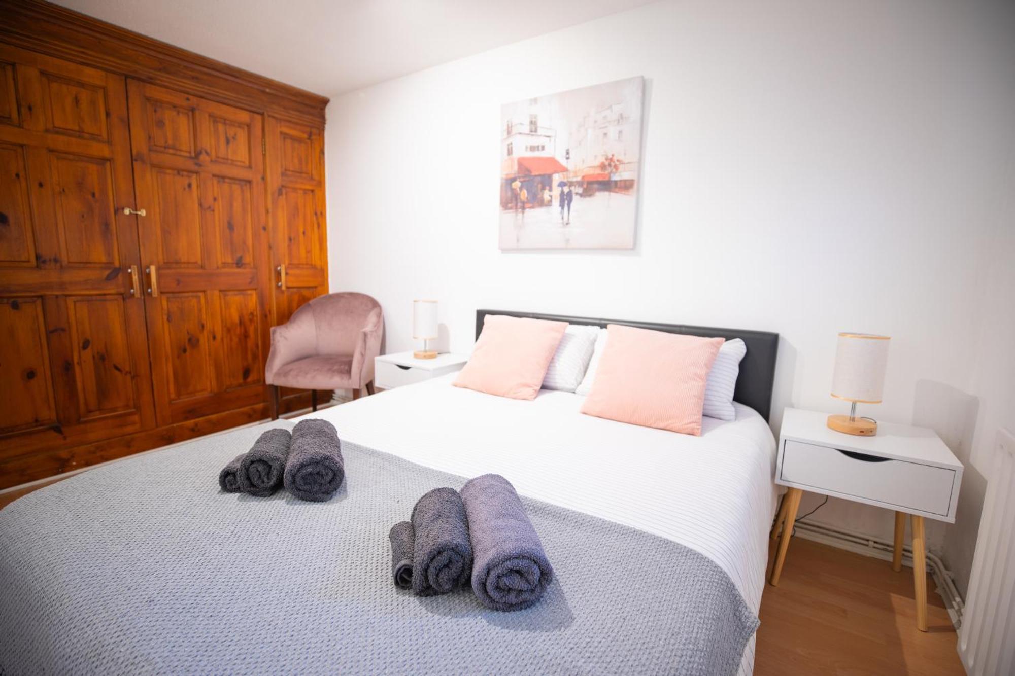 Bright And Spacious One Bedroom Apparment, Free Parking Λονδίνο Εξωτερικό φωτογραφία