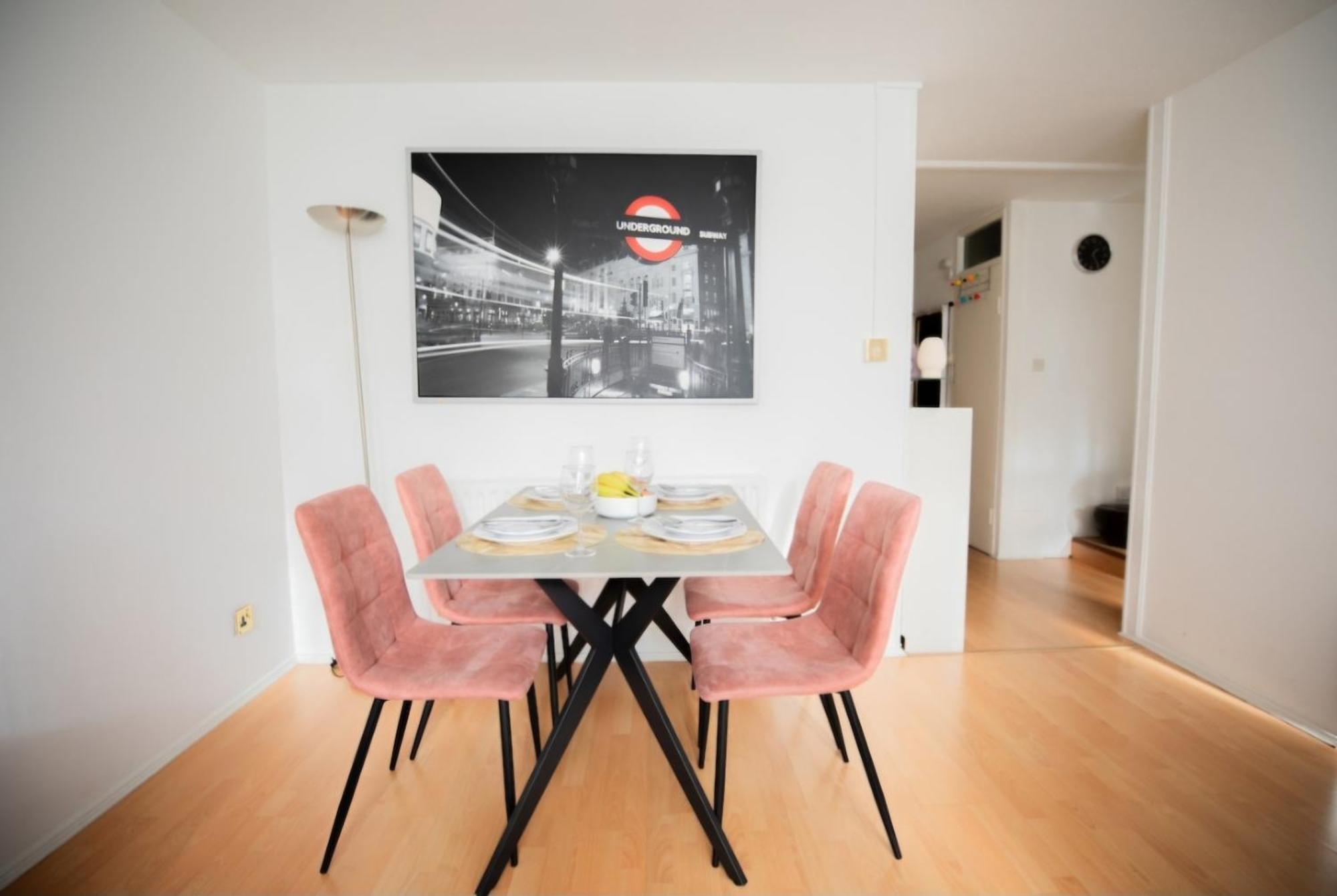 Bright And Spacious One Bedroom Apparment, Free Parking Λονδίνο Εξωτερικό φωτογραφία